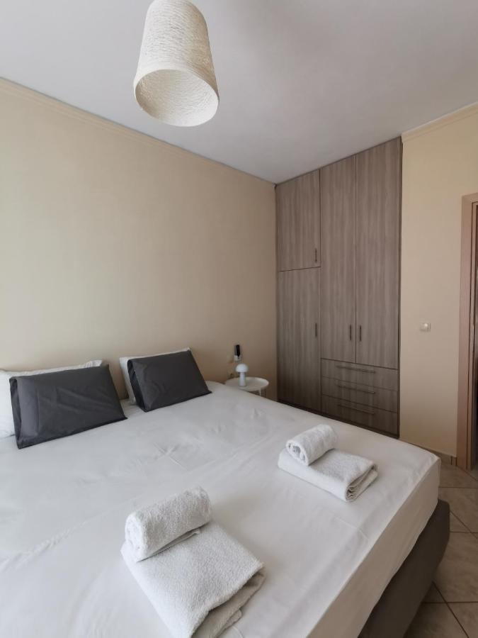 Marine Apartments Venetiko Paralia Agias Foteinis Exterior foto