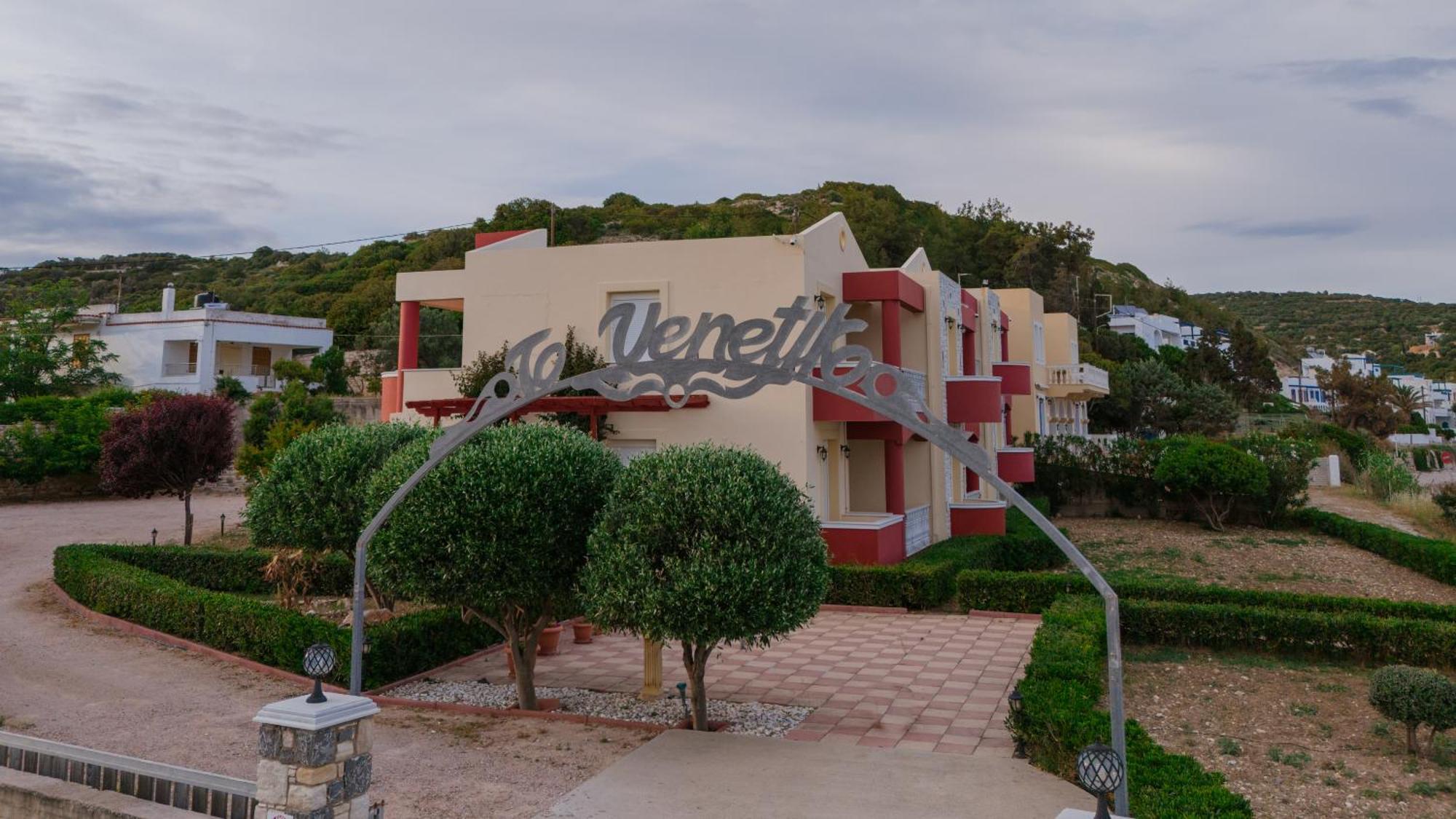 Marine Apartments Venetiko Paralia Agias Foteinis Exterior foto